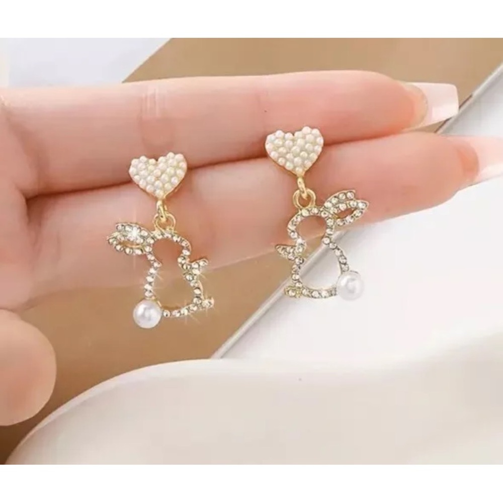 Bunny Rabbit Easter Faux Pearl Heart Shaped Dangle Earrings- Dainty!